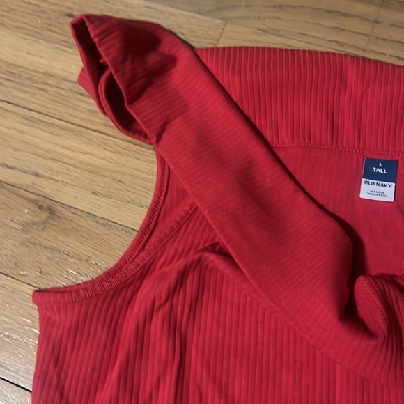 Off shoulder top - Picture 3 of 4